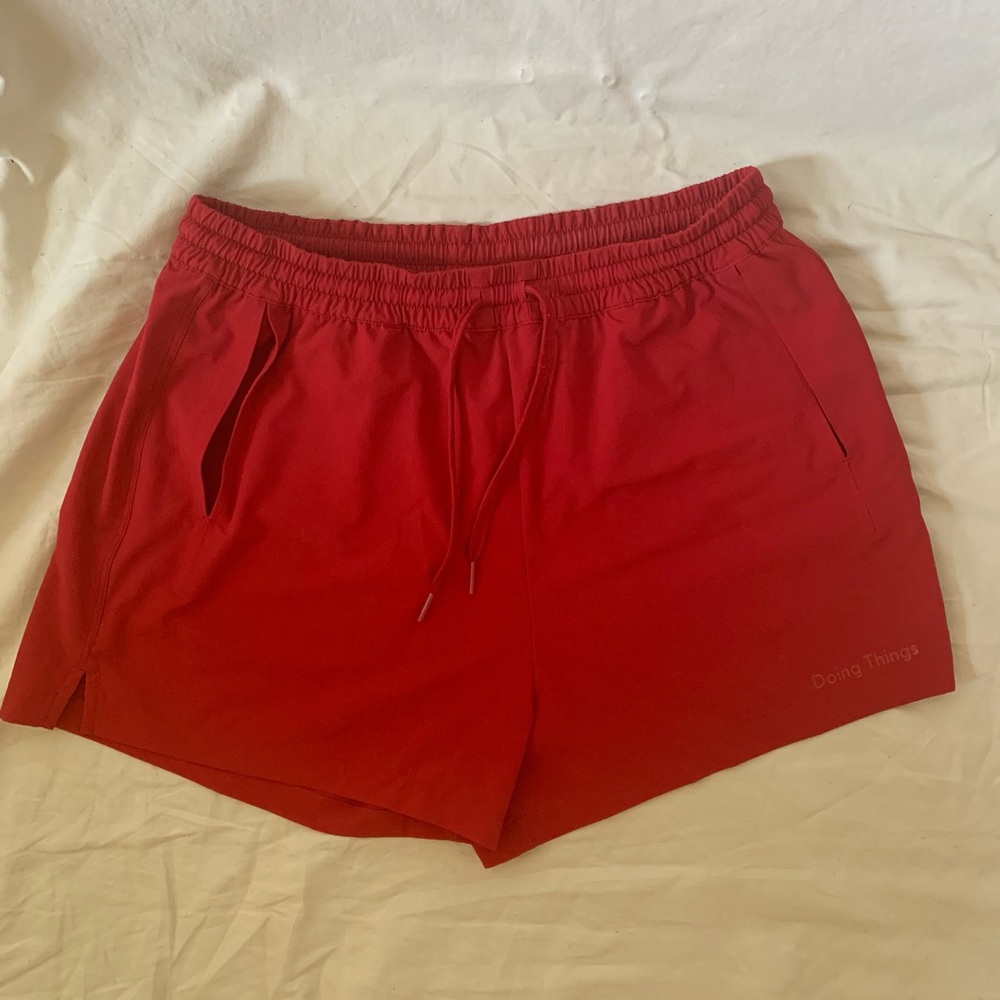 Outdoor Voices 'Doing Things' shorts! S